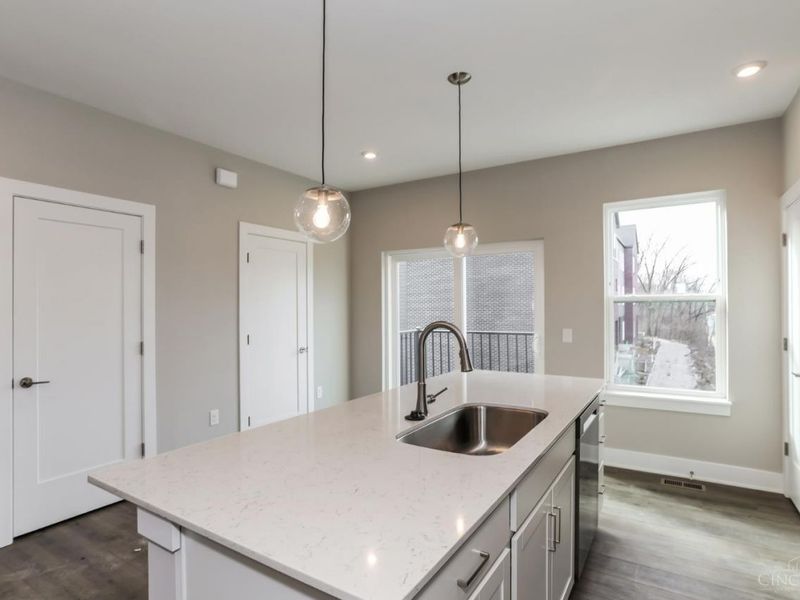 2611 May Street, Cincinnati, OH 45206 Photo 6