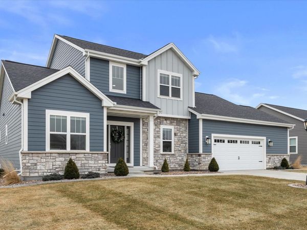 2874 Kegonsa Dr, Summit, WI 53066