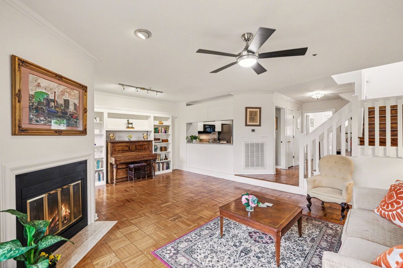 2207 Westview Dr, Nashville, TN 37212 Main Photo