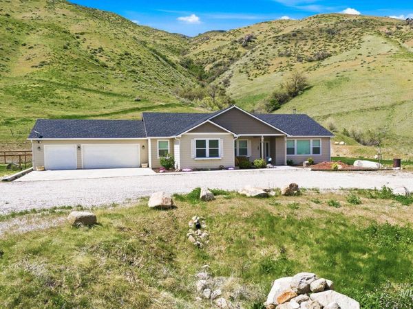25 River Ridge Court, Horseshoe Bend, ID 83629