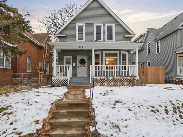 676 Geranium Avenue E, Saint Paul, MN 55106
