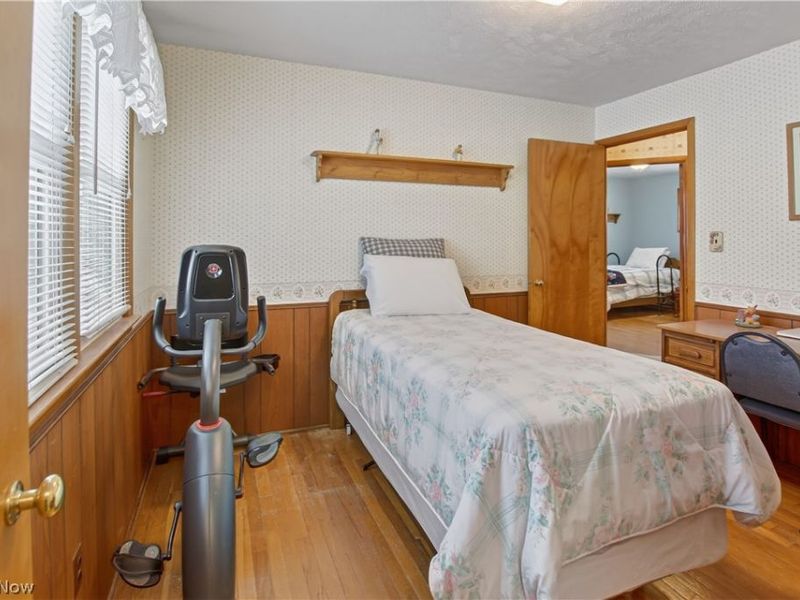 23965 Lebern Drive, North Olmsted, OH 44070 Photo 14