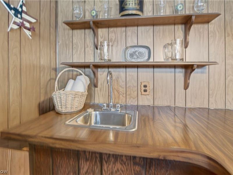 23965 Lebern Drive, North Olmsted, OH 44070 Photo 24