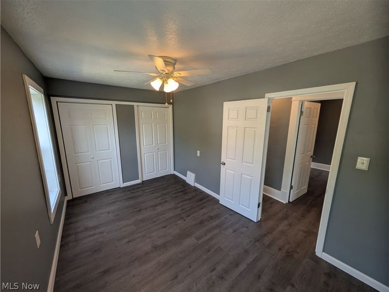 807 Woodland Avenue, Elyria, OH 44035 Photo 12