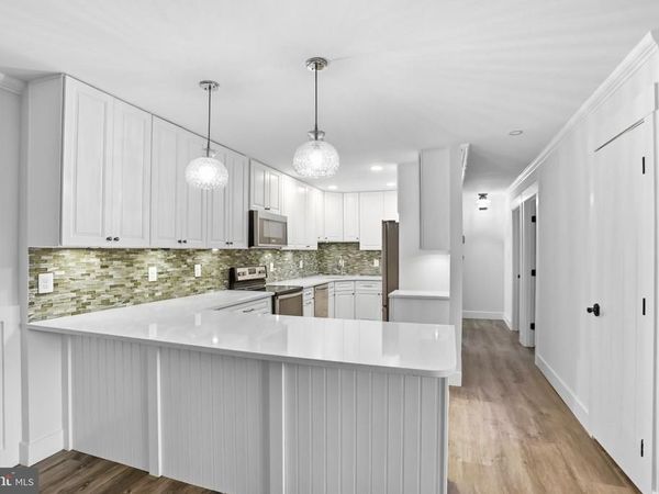 141 N FILLMORE AVENUE N, Unit 10, STERLING, VA 20164