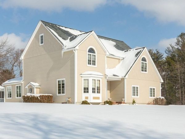 84 Tellier Way, Dracut, MA 01826