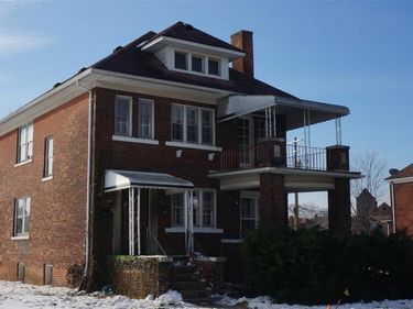 4081 W Euclid Street, Detroit, MI 48204