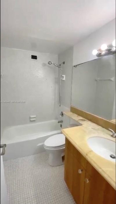 801 Brickell Bay Dr, Unit 1470, Miami, FL 33131 Photo