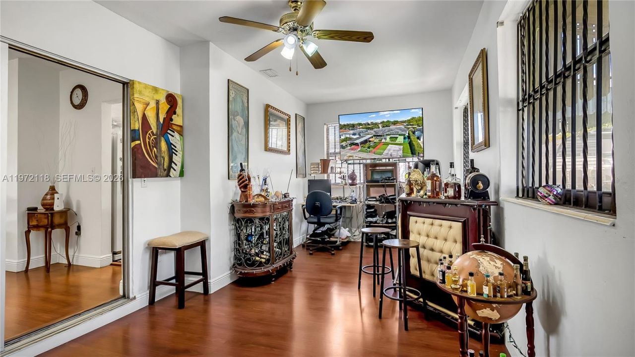 3049 NW 51st St, Miami, FL 33142 Photo