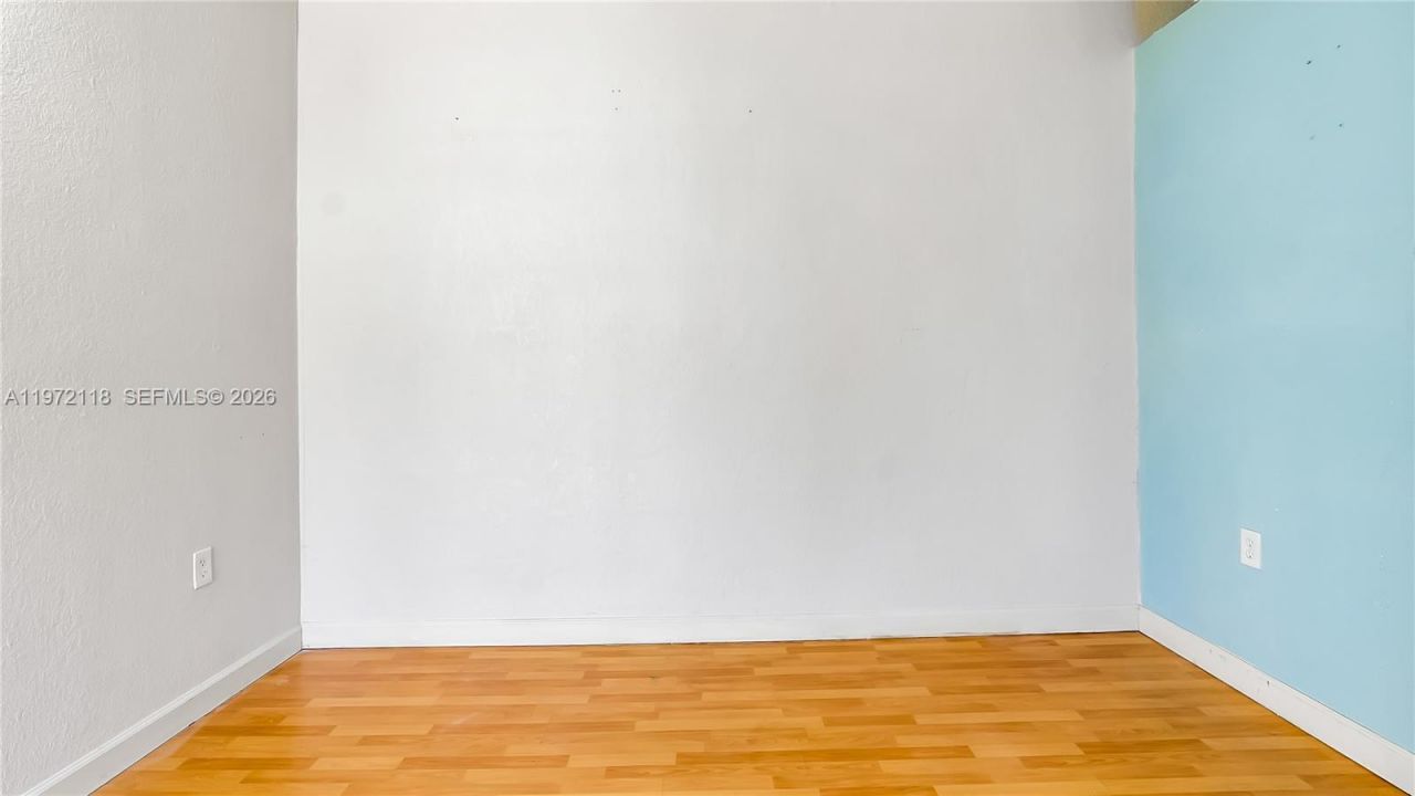 3049 NW 51st St, Miami, FL 33142 Photo