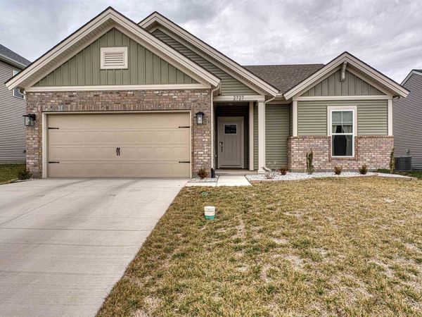 2727 WILLOW CREEK Drive, Evansville, IN 47712