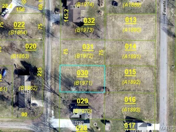 1971 & 1972 Captains Drive , Worden, IL 62097