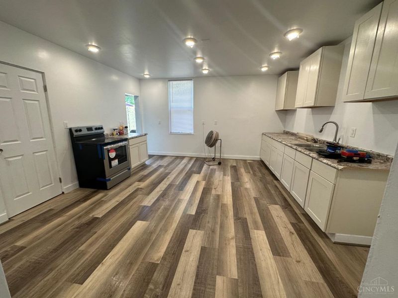 36 Wuest Street, Cincinnati, OH 45217 Photo 3