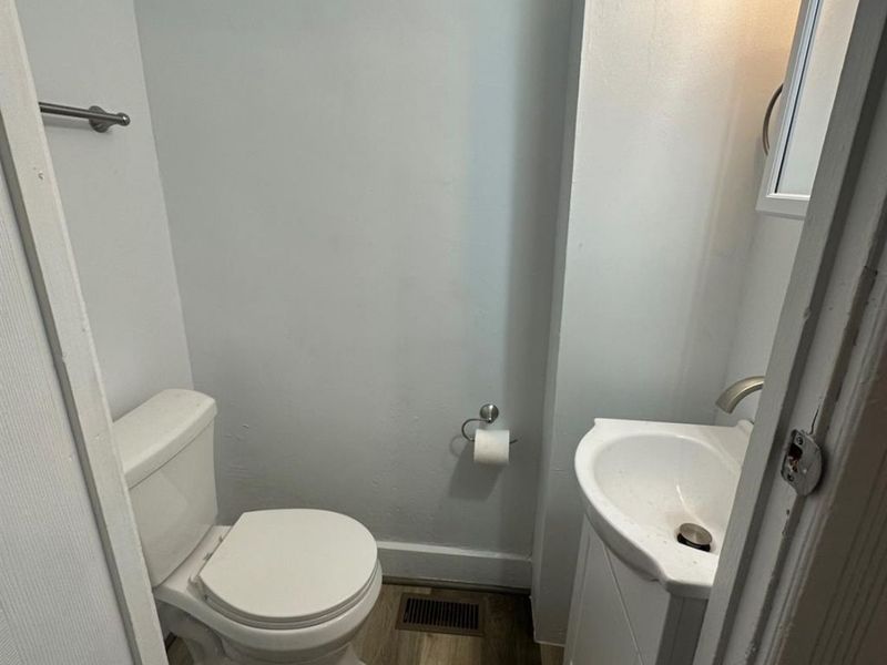 36 Wuest Street, Cincinnati, OH 45217 Photo 5