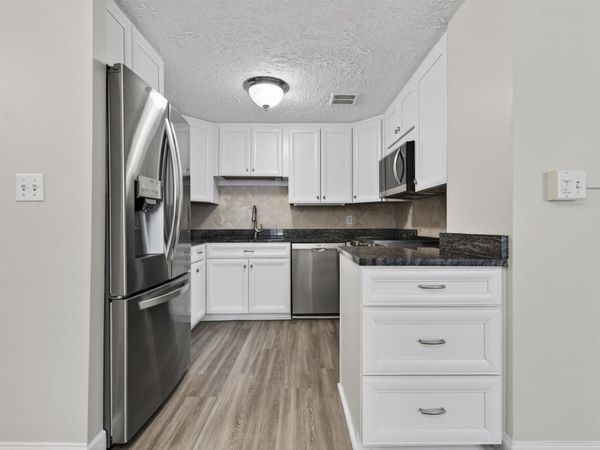 55 River Road, Unit 9C, Manchester, NH 03104