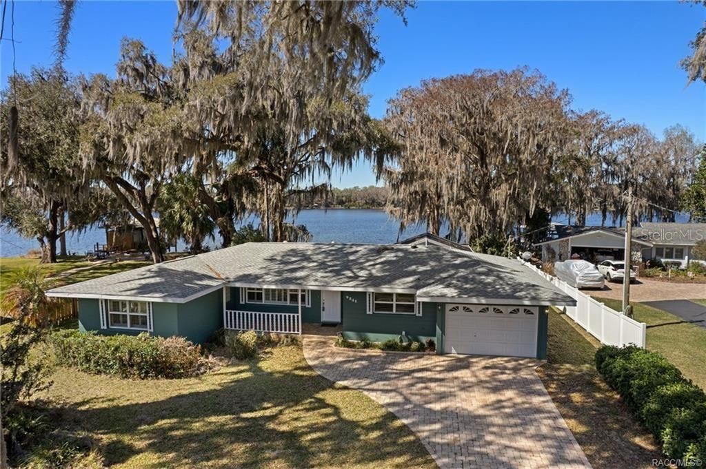 9241 E Kenosha Court, Floral City, FL 34436 Main Photo