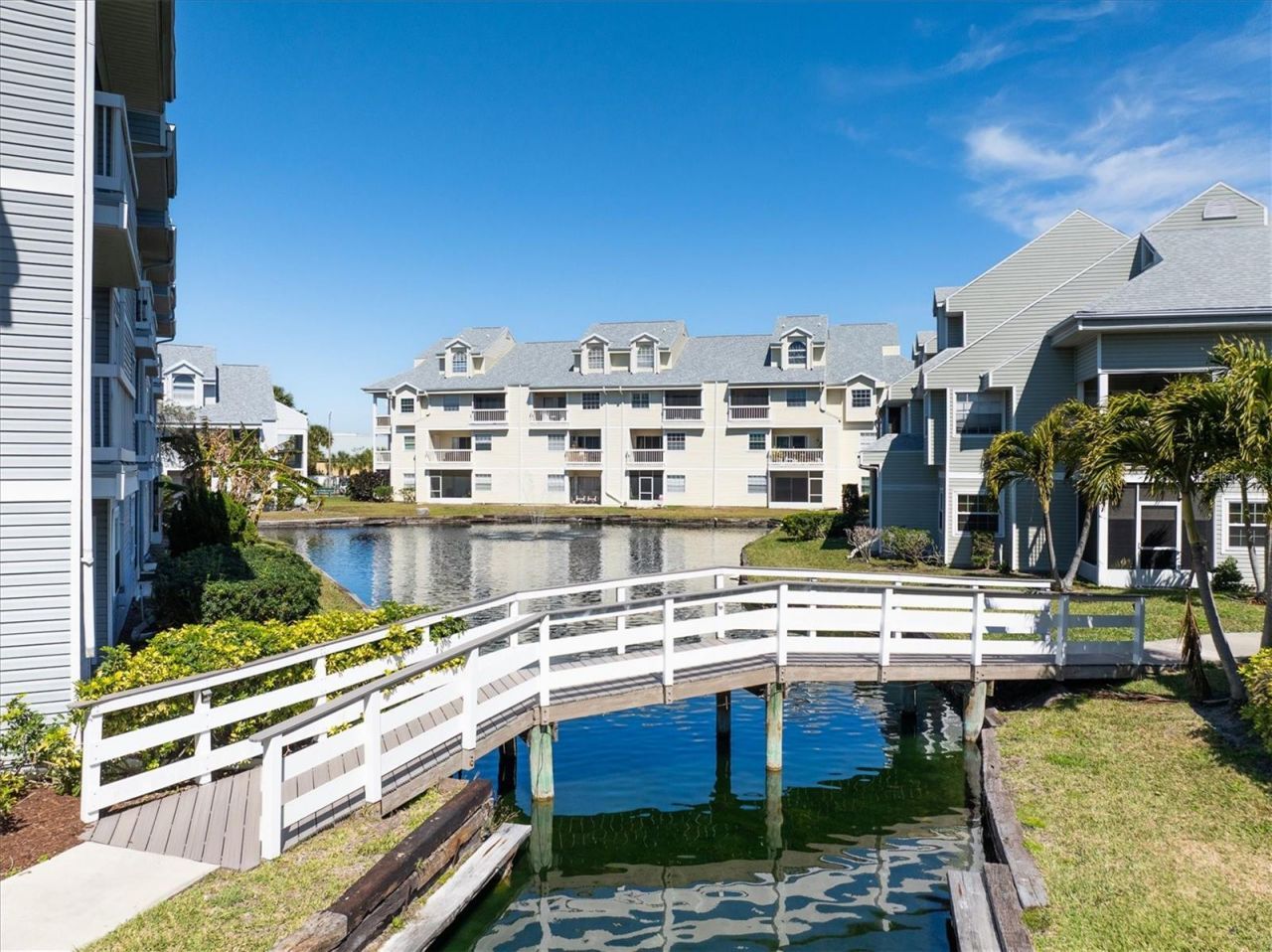 6931 Stones Throw Circle N, Unit 5302, Saint Petersburg, FL 33710 Photo