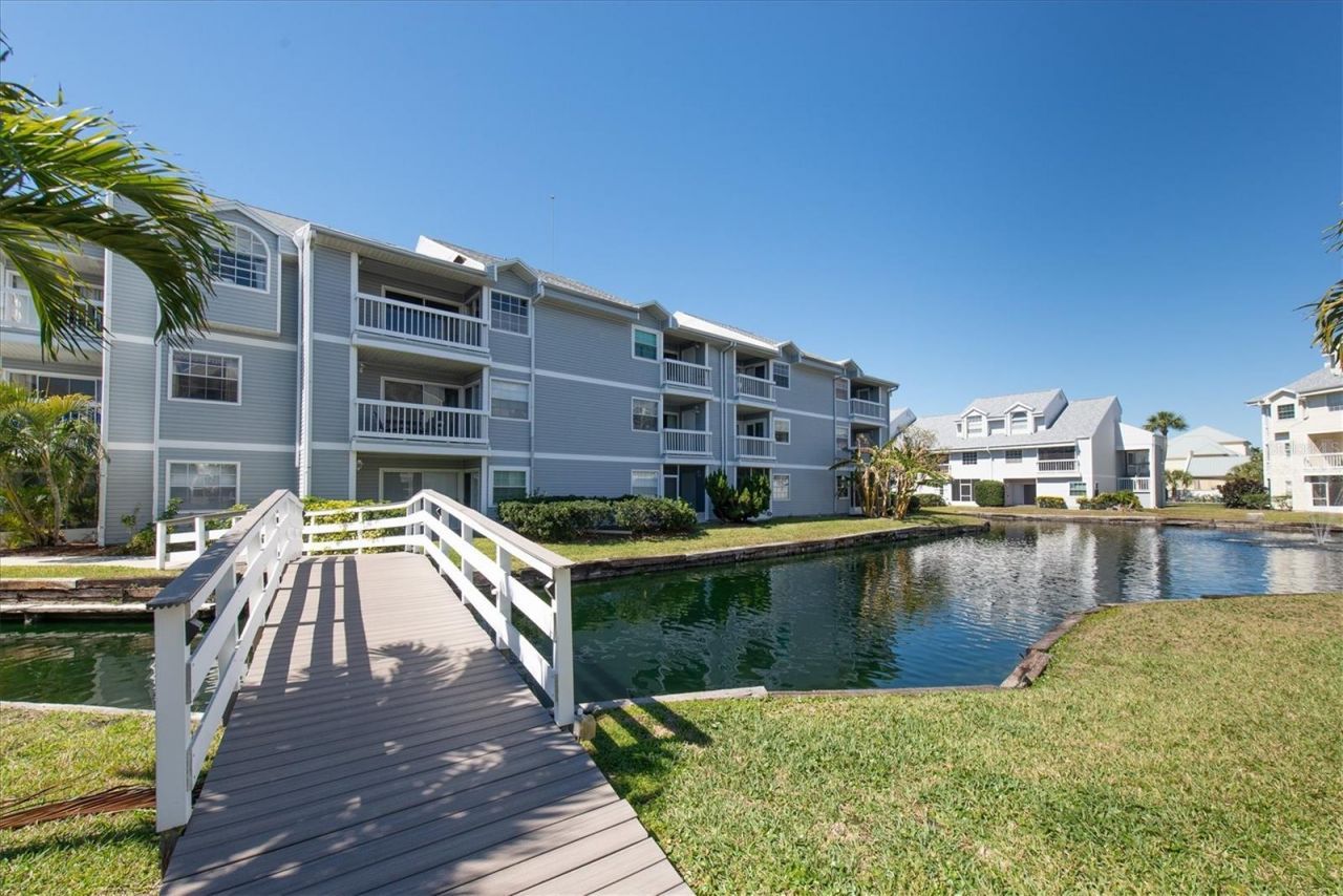 6931 Stones Throw Circle N, Unit 5302, Saint Petersburg, FL 33710 Photo