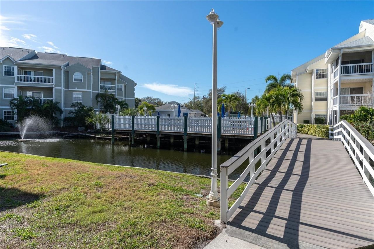 6931 Stones Throw Circle N, Unit 5302, Saint Petersburg, FL 33710 Photo