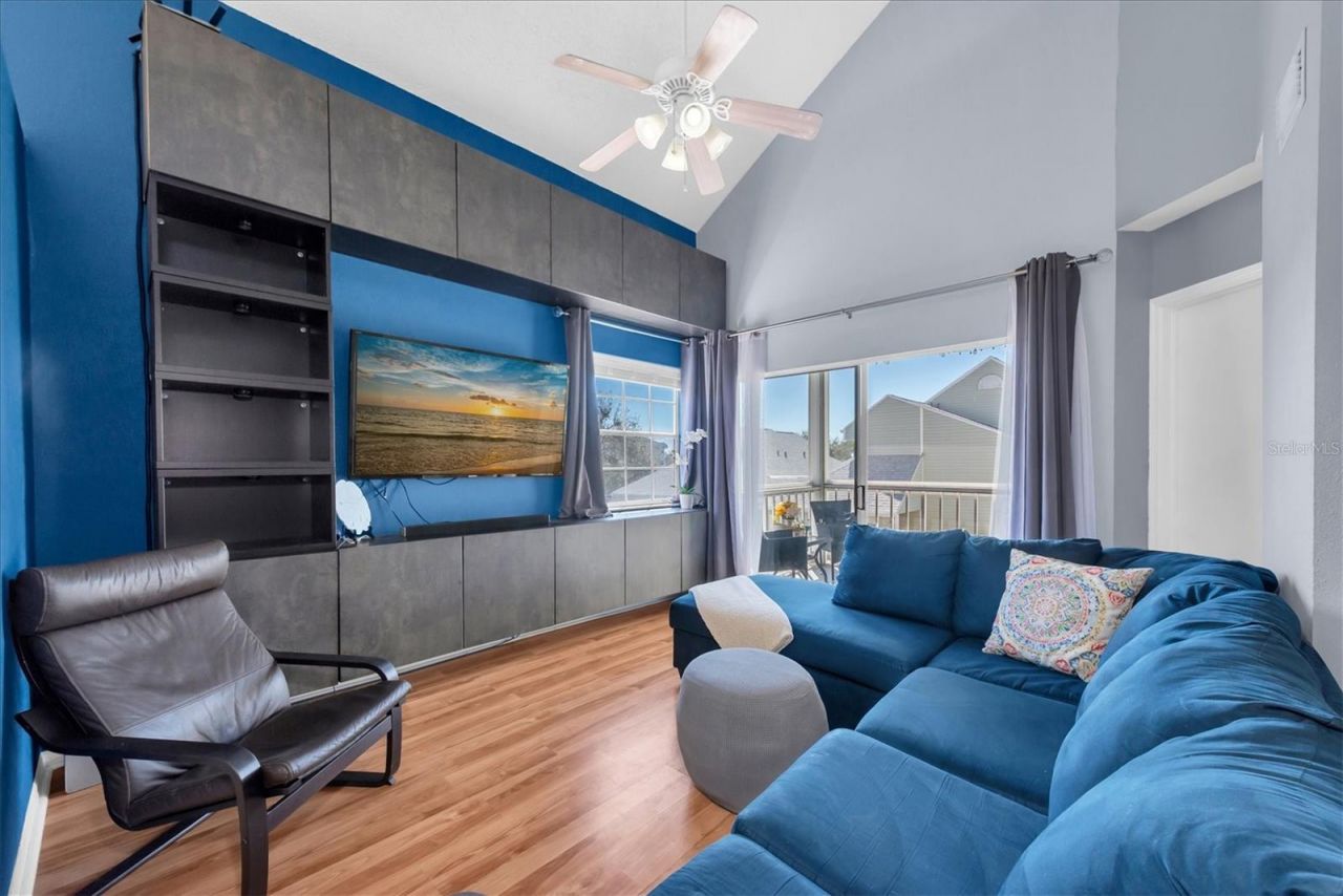 6931 Stones Throw Circle N, Unit 5302, Saint Petersburg, FL 33710 Photo