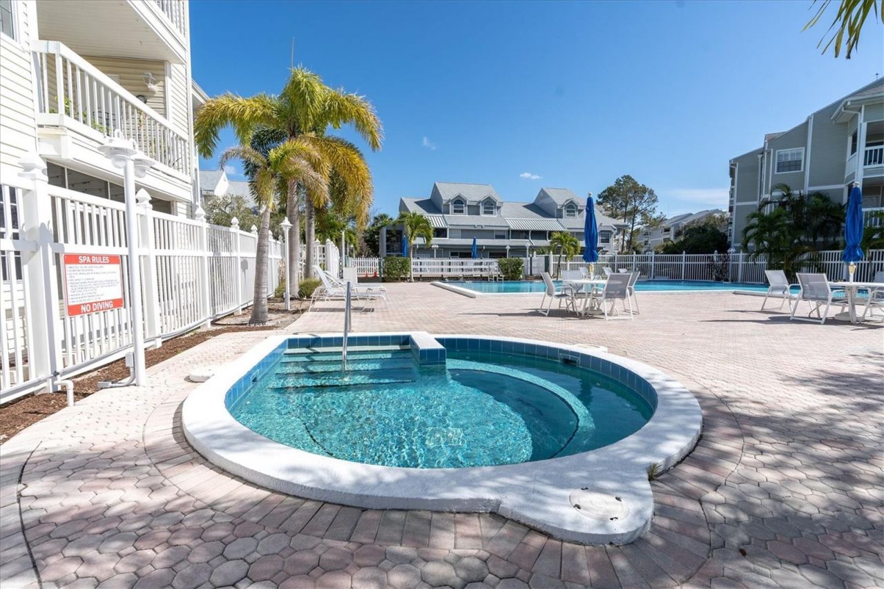 6931 Stones Throw Circle N, Unit 5302, Saint Petersburg, FL 33710 Photo