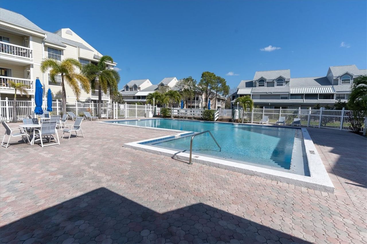 6931 Stones Throw Circle N, Unit 5302, Saint Petersburg, FL 33710 Photo