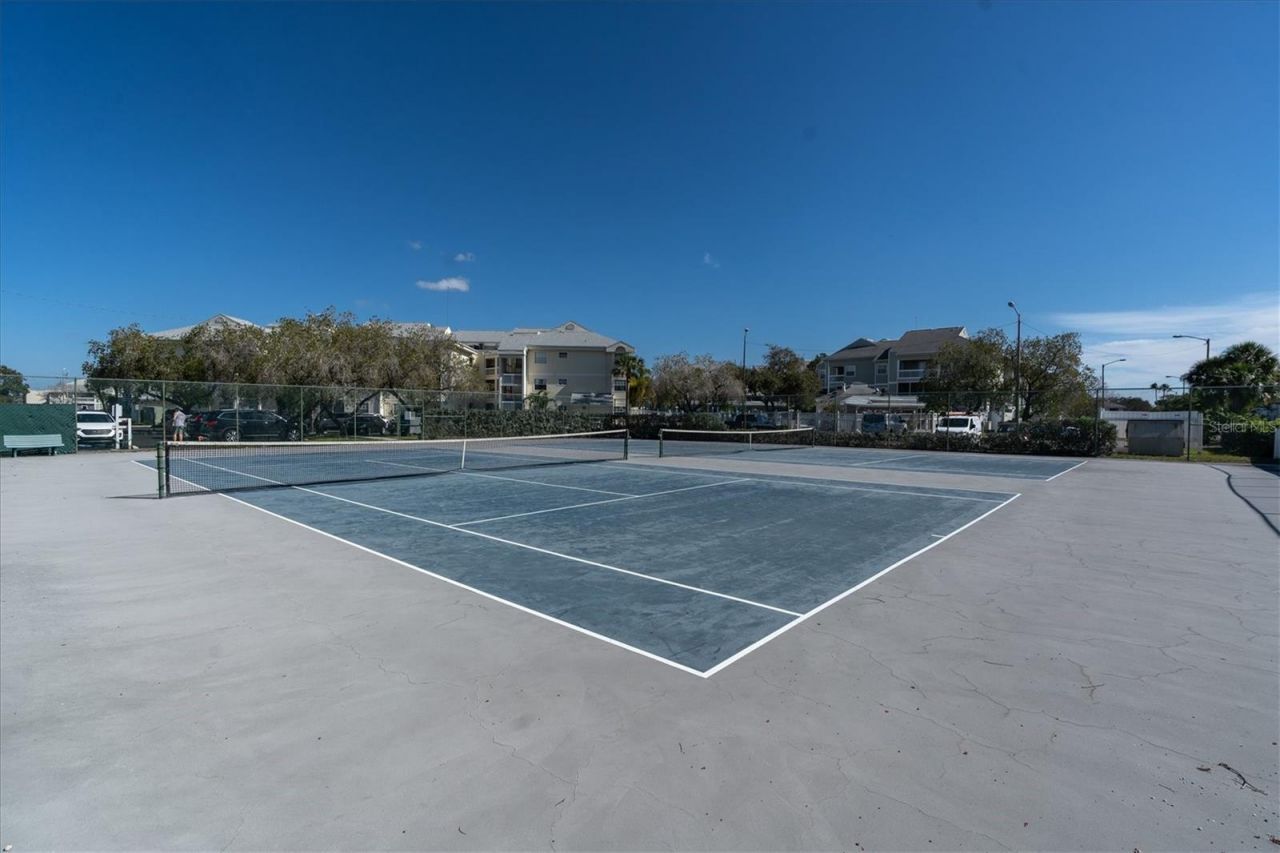 6931 Stones Throw Circle N, Unit 5302, Saint Petersburg, FL 33710 Photo