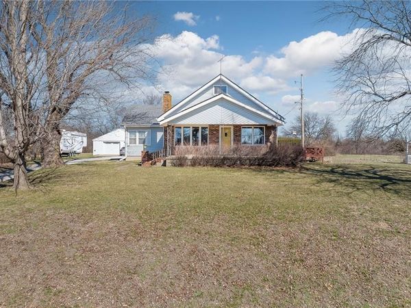 4211 Cunningham Road, St Joseph, MO 64507