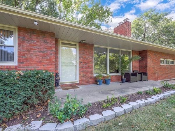 4036 Shrine Park Road, Leavenworth, KS 66048