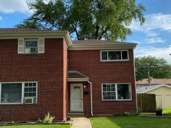 29 E Thorndale Avenue , Roselle, IL 60172