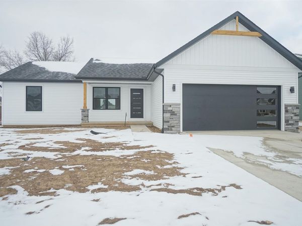 445 N Eastfield Circle, Milford, IN 46542