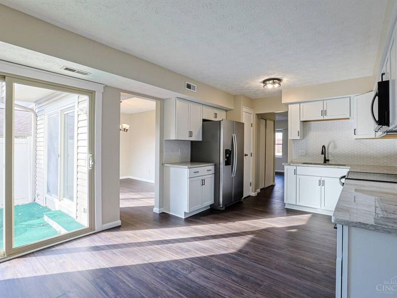 18 Oakwood Court, Springdale, OH 45246 Photo 16