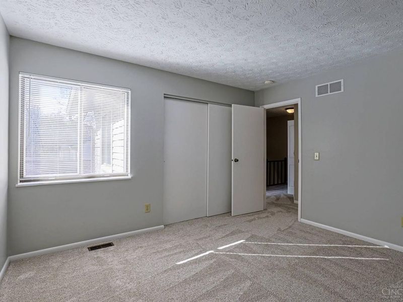 18 Oakwood Court, Springdale, OH 45246 Photo 32