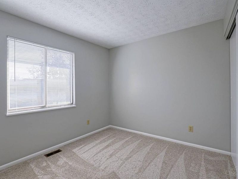 18 Oakwood Court, Springdale, OH 45246 Photo 33