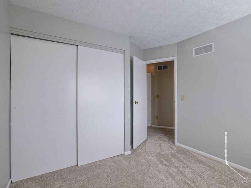 18 Oakwood Court, Springdale, OH 45246 Photo 34