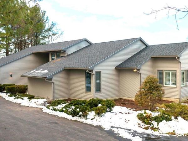 116 CLUBHOUSE DRIVE, BERNVILLE, PA 19506