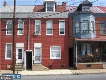 245 STATE STREET, HAMBURG, PA 19526