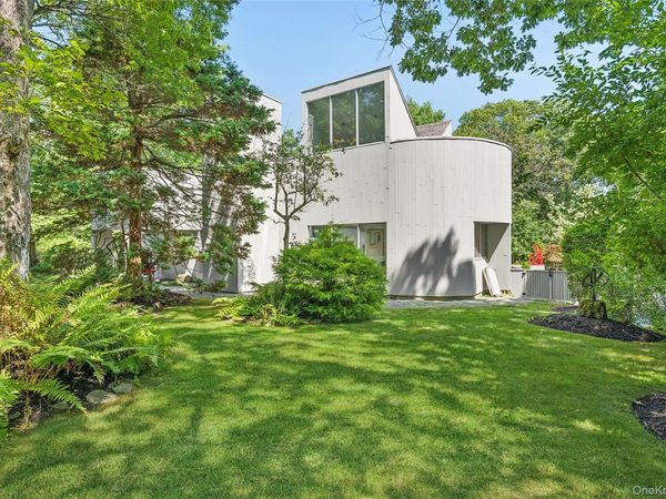 12 Lakewood Lane , Quogue, NY 11959