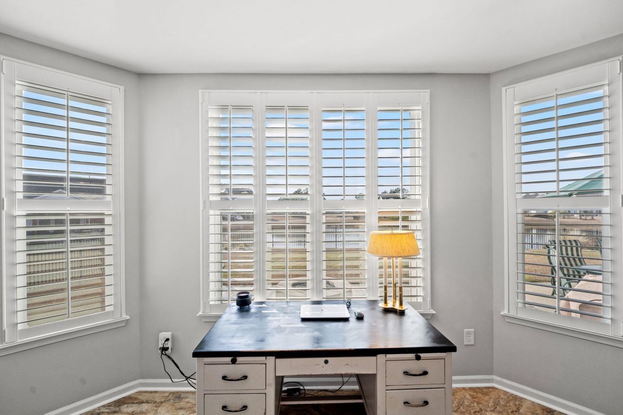 656 Hickman St. Photo 28