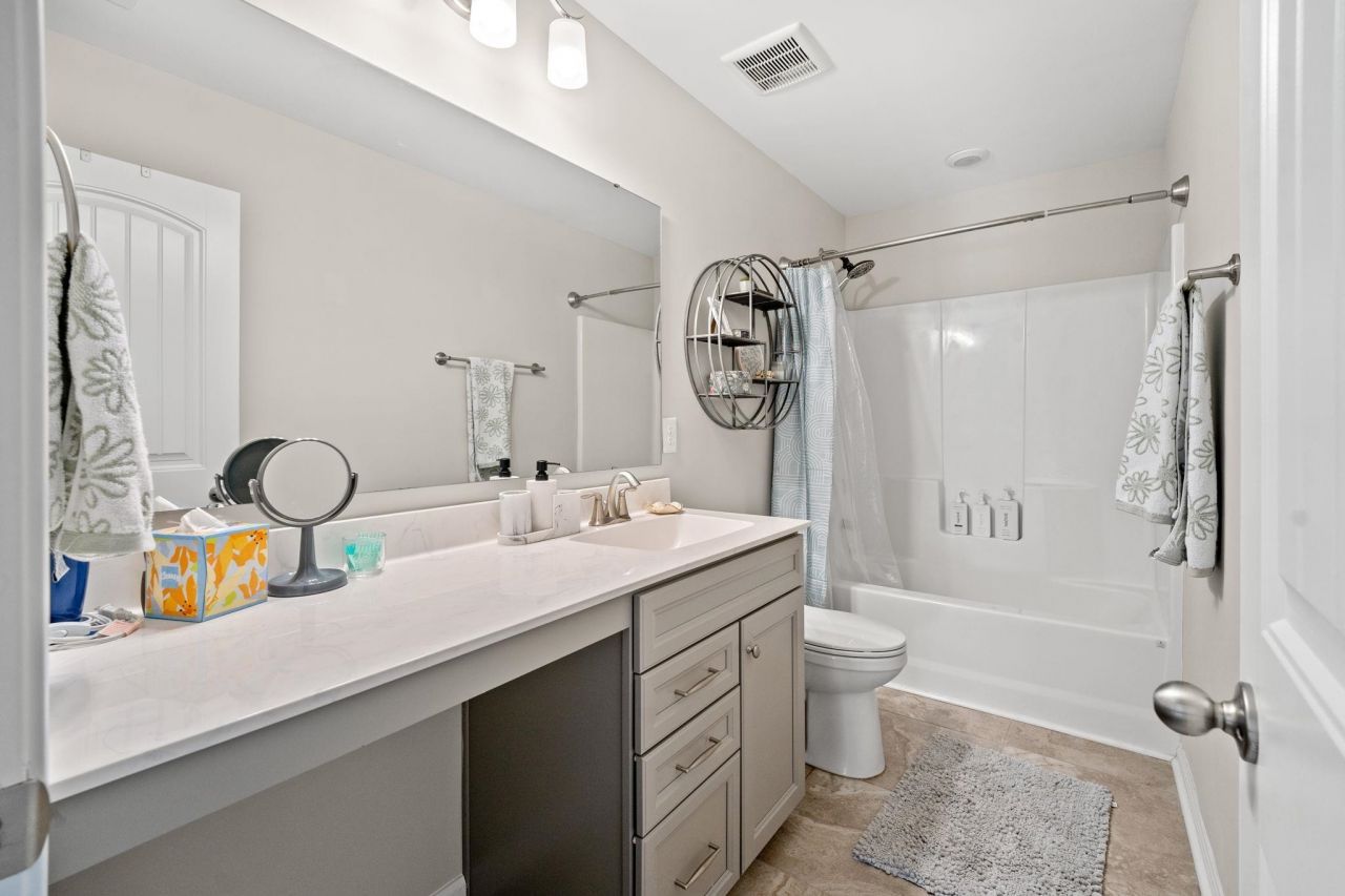 656 Hickman St. Photo 31