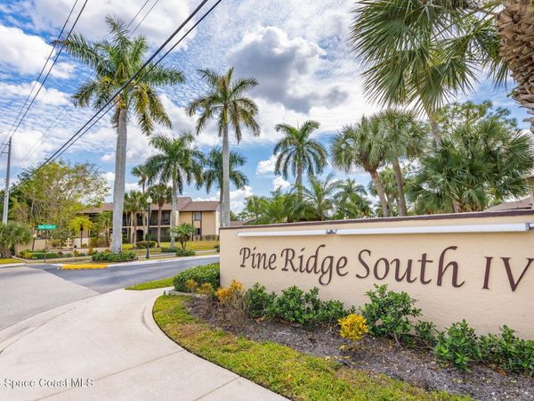 421 Pine Glen Lane, Unit A-2, Lake Worth, FL 33467