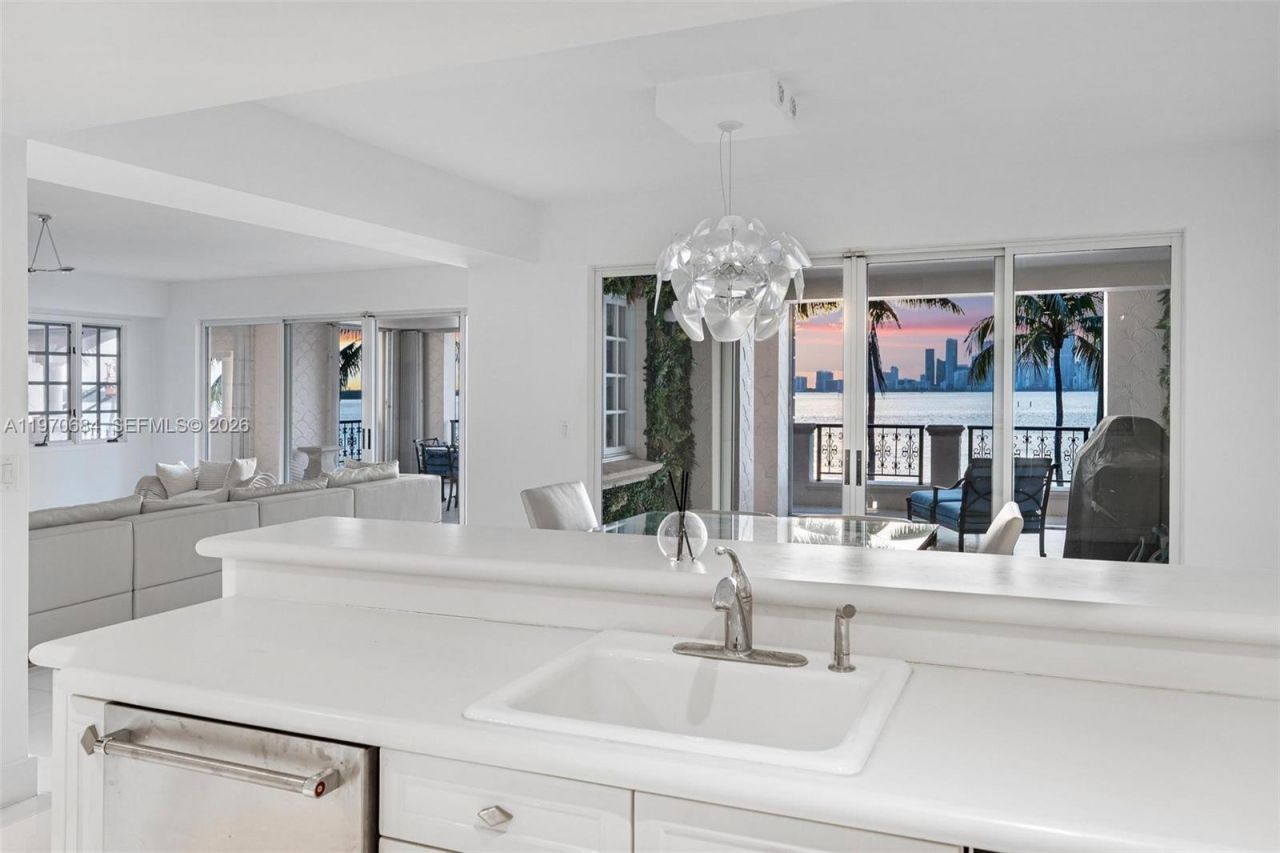 5322 Fisher Island Dr , Unit 5322, Miami Beach, FL 33109 Photo