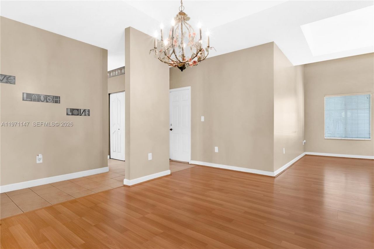 2875 NE 4th St , Homestead, FL 33033 Photo