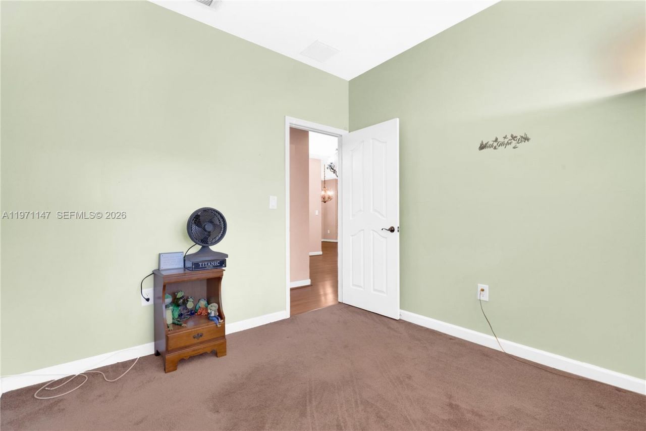 2875 NE 4th St , Homestead, FL 33033 Photo