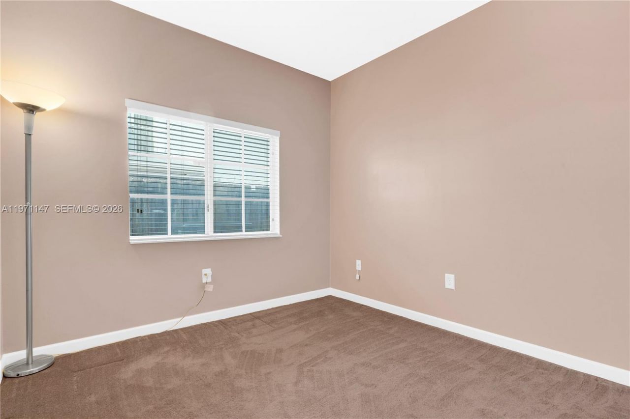 2875 NE 4th St , Homestead, FL 33033 Photo