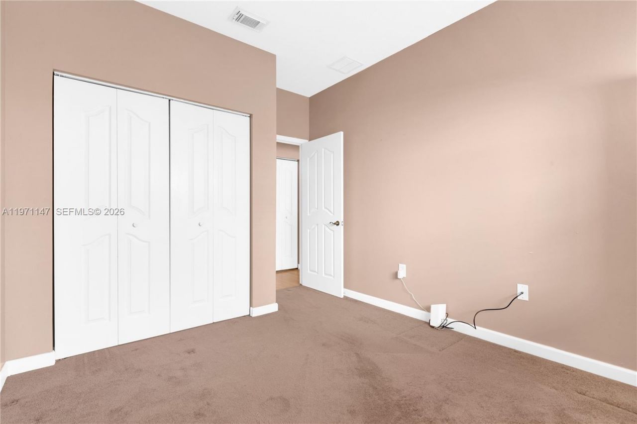 2875 NE 4th St , Homestead, FL 33033 Photo