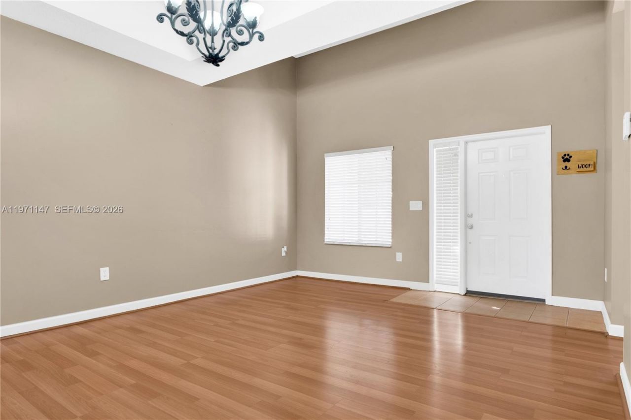 2875 NE 4th St , Homestead, FL 33033 Photo