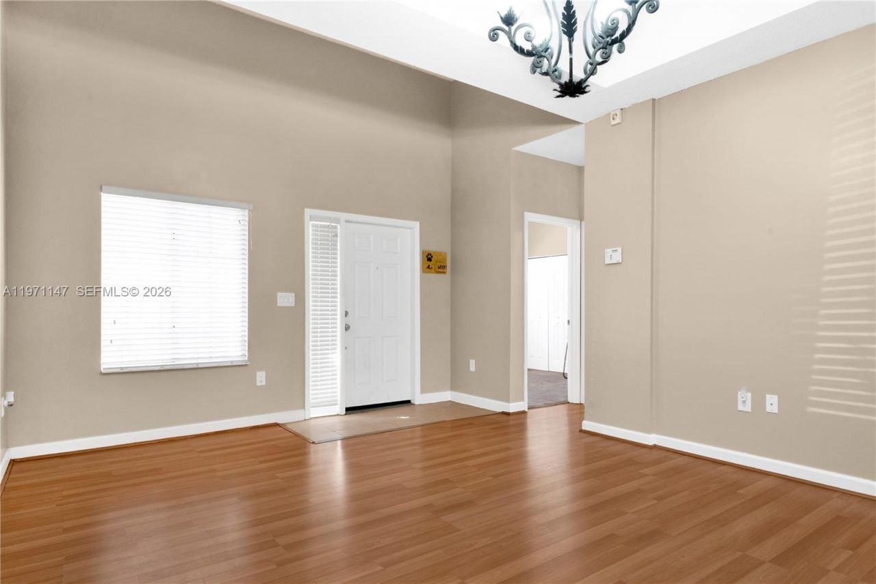 2875 NE 4th St , Homestead, FL 33033 Photo