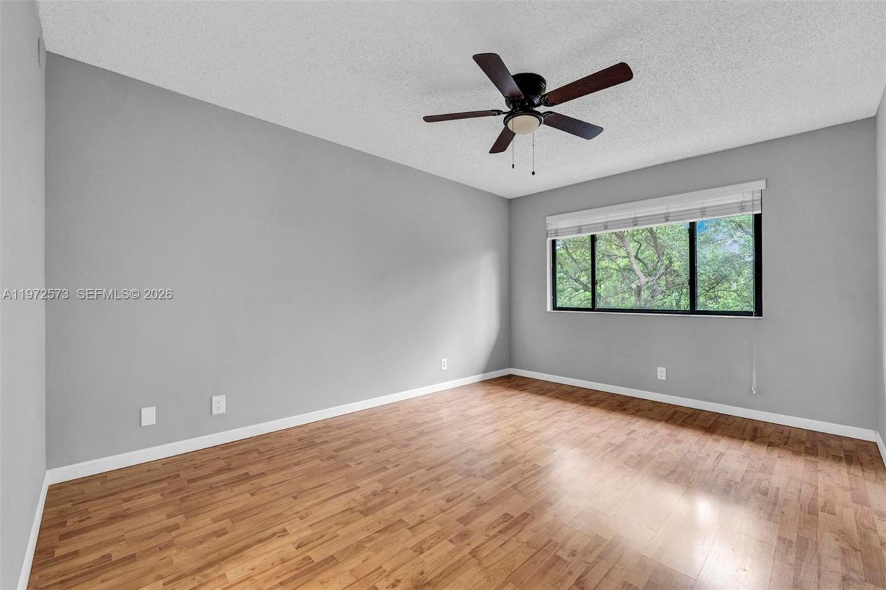 15575 N Miami Lakeway N , Unit 305, Miami Lakes, FL 33014 Photo