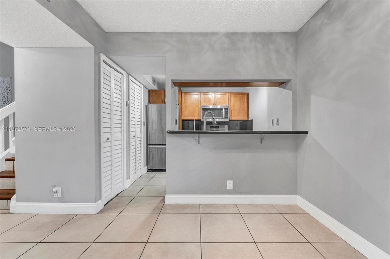 15575 N Miami Lakeway N , Unit 305, Miami Lakes, FL 33014 Photo